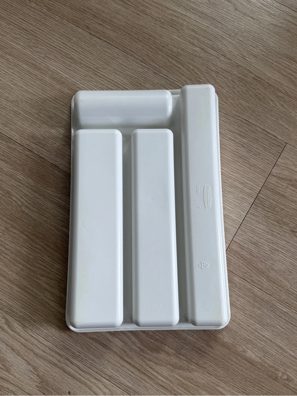 Rubbermaid Vintage White Utensil Silverware Drawer Tray #0522 2, 4 Slotted